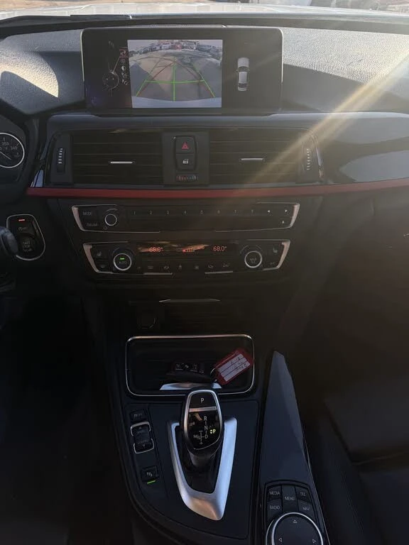 BMW 335 I * M-Package* * HeadUp* AвтоКредит* (ЦЕНА ДО БГ), снимка 13 - Автомобили и джипове - 53963947