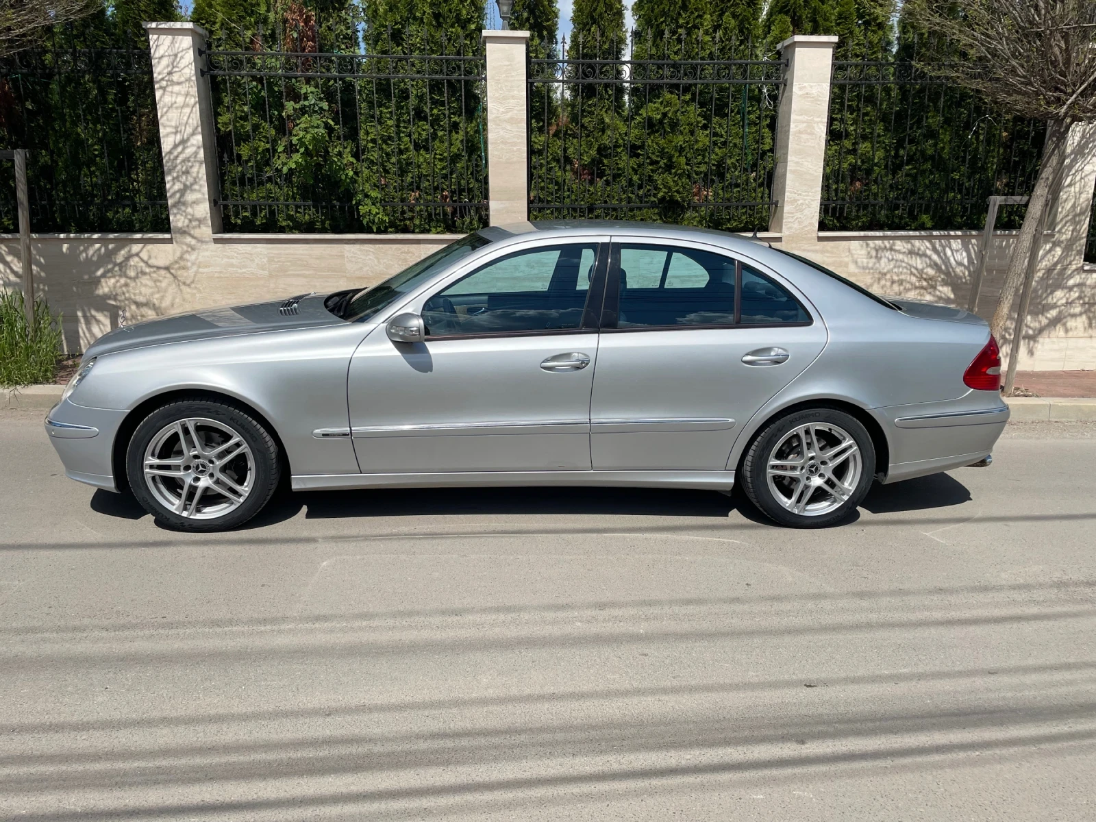 Mercedes-Benz E 320 320 cdi 4matic, снимка 1