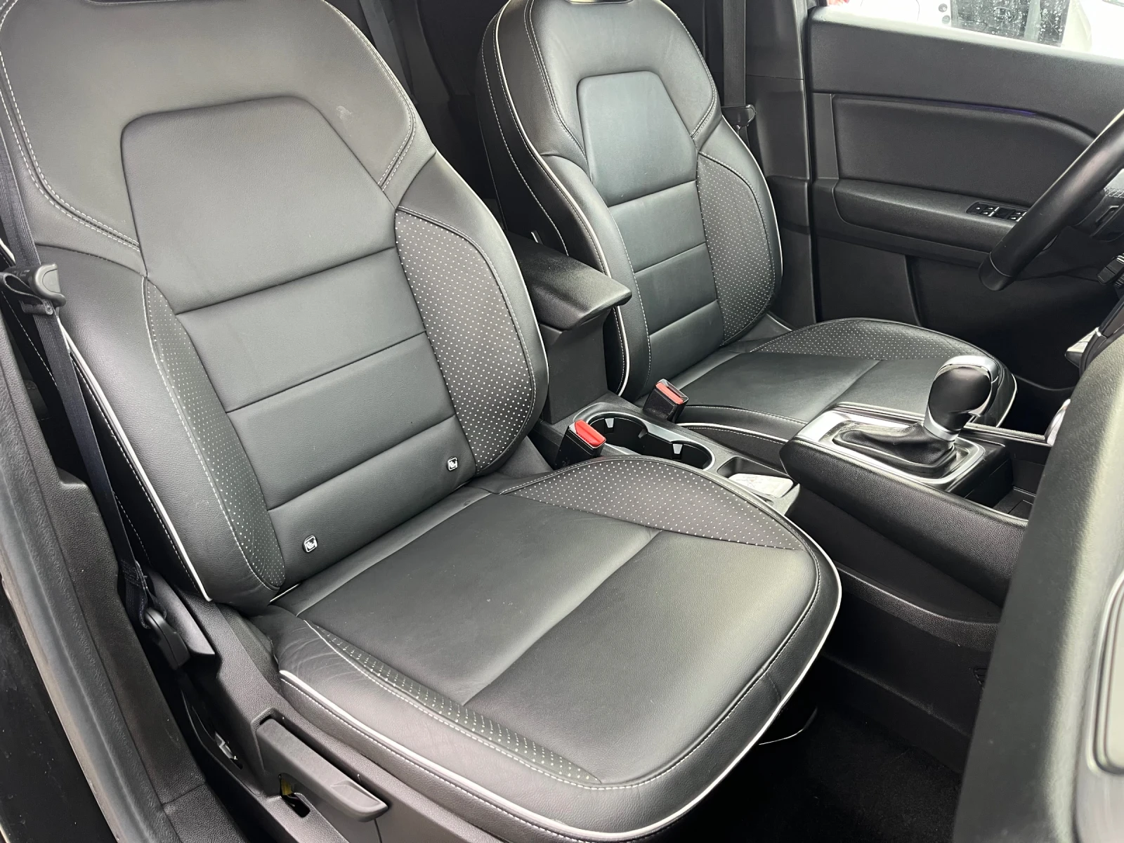 Renault Captur Intens, автомат, кожа, дигитал, нави, 1.5 115к.с | Mobile.bg — изображение 13