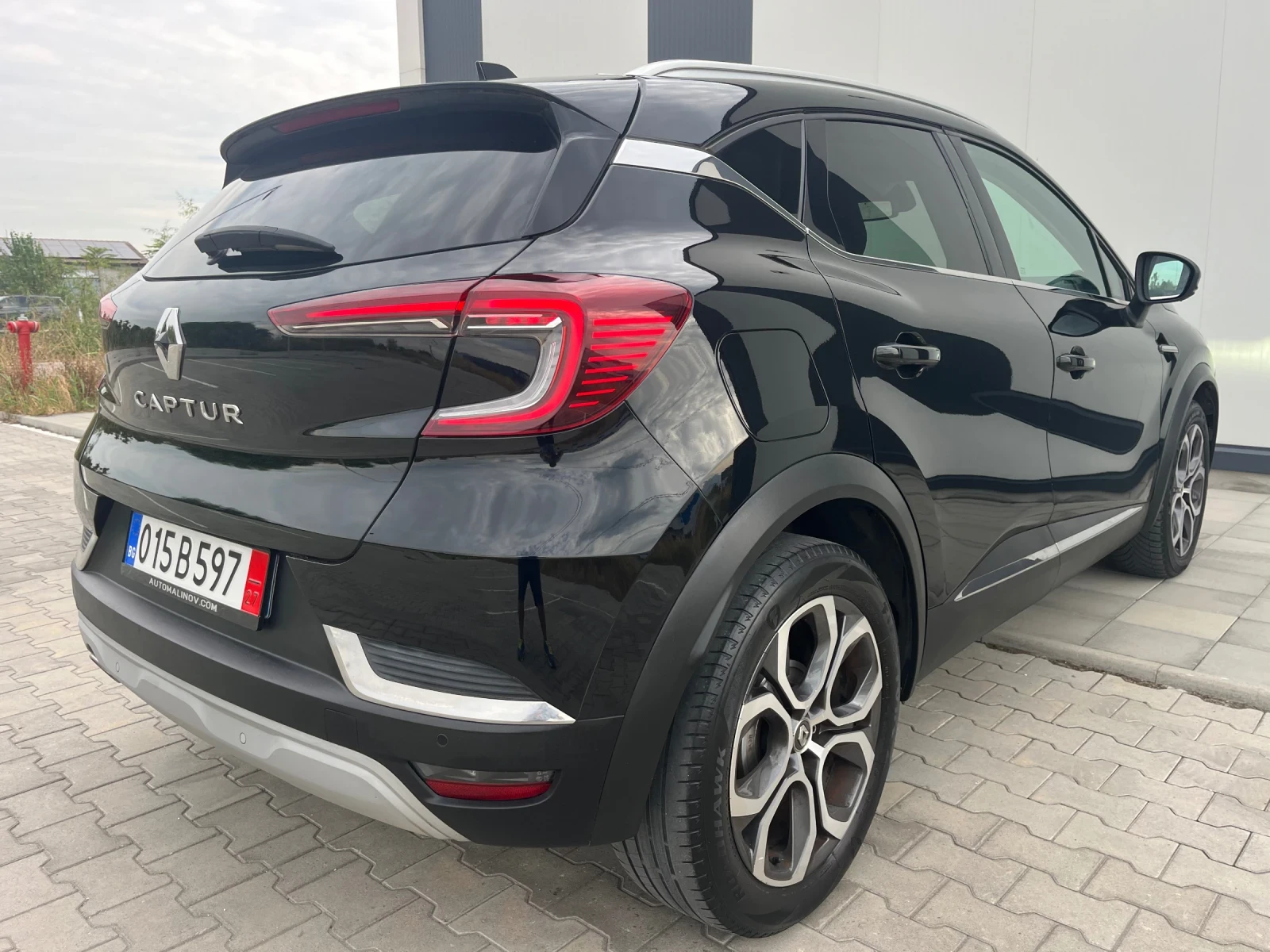 Renault Captur Intens, автомат, кожа, дигитал, нави, 1.5 115к.с - изображение 4