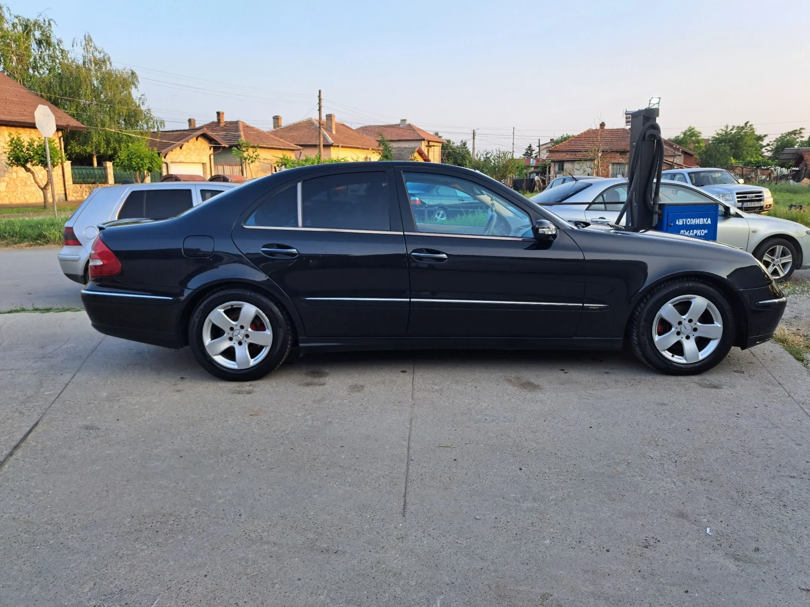 Mercedes-Benz E 270 2.7CDI - изображение 3