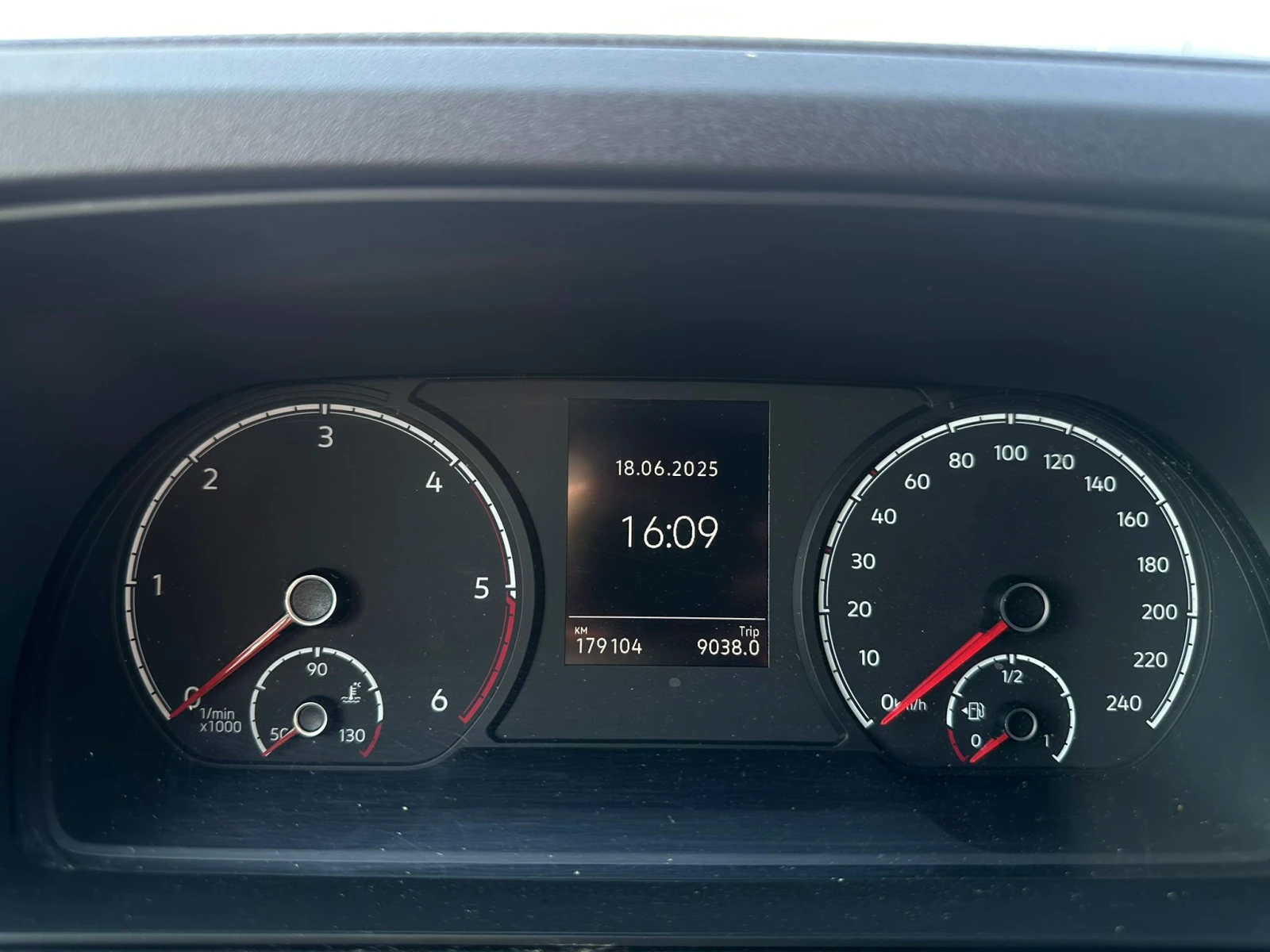 VW Caddy / 2.0D / 102 HP / EURO 6 / TOP / | Mobile.bg   15