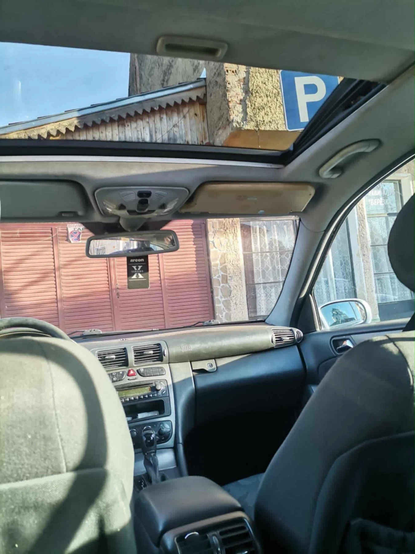 Mercedes-Benz 220  - изображение 3