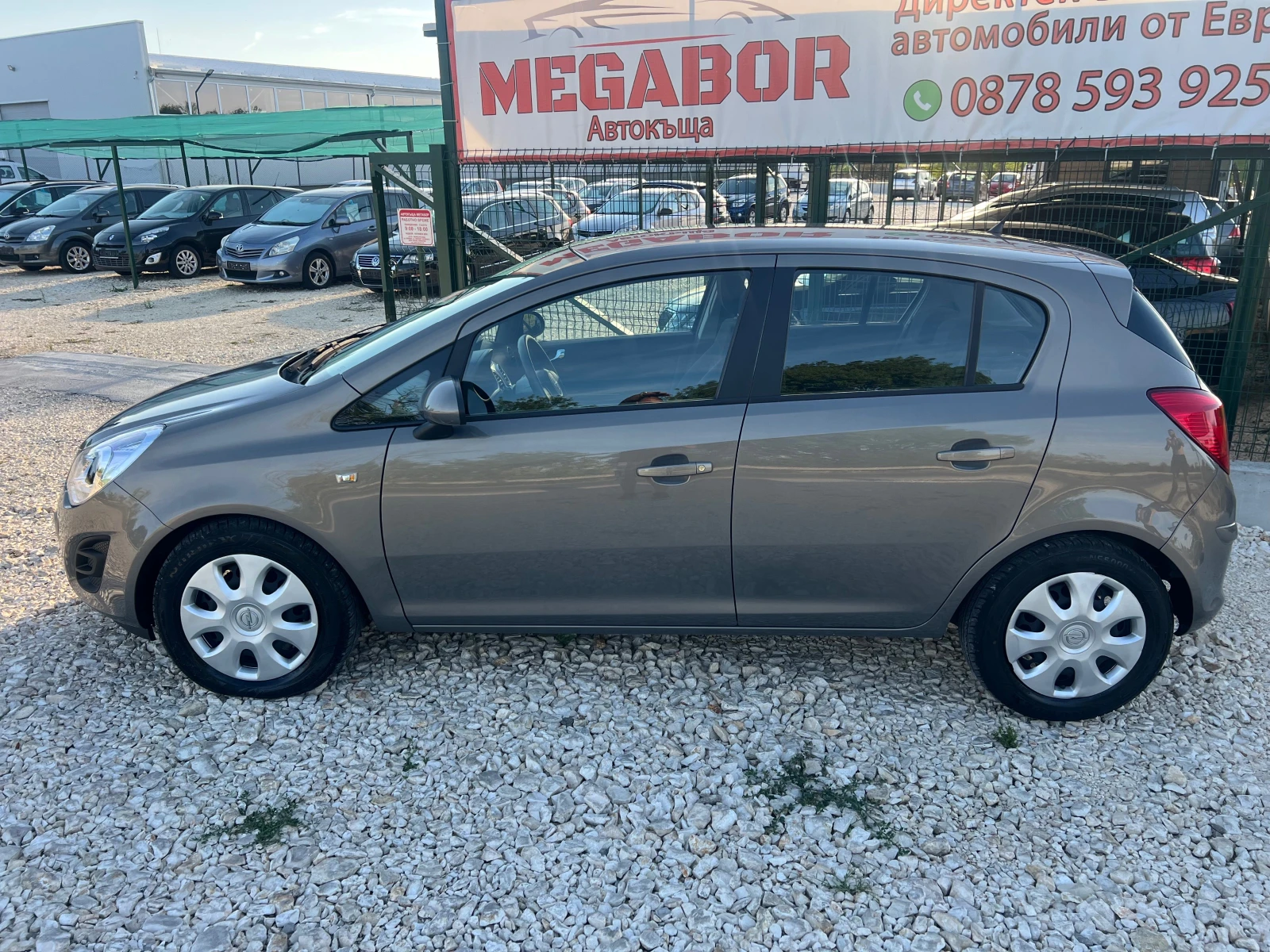 Opel Corsa 1.4i 16v/101p.s-Facelift/EURO 5 - изображение 8