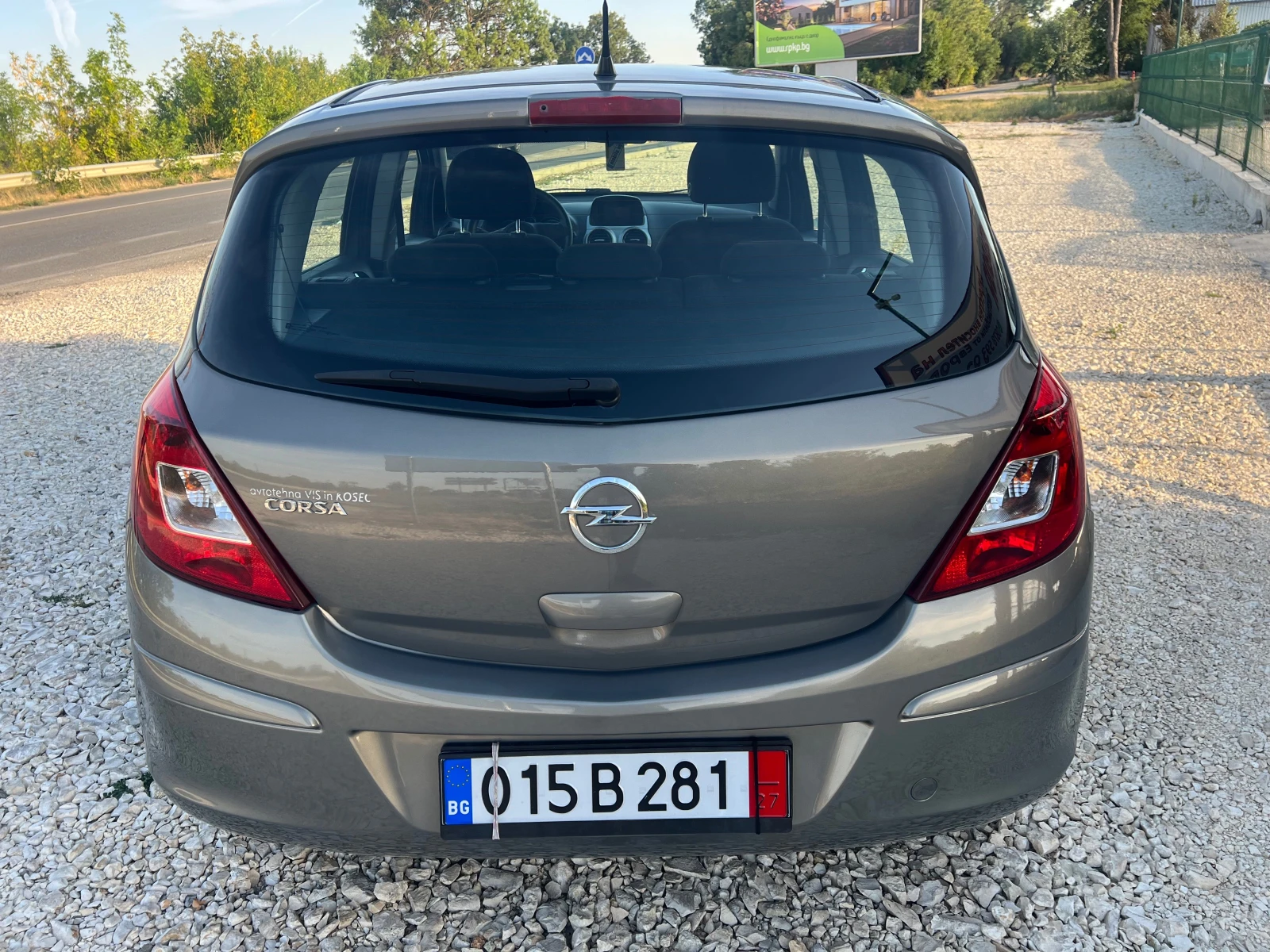 Opel Corsa 1.4i 16v/101p.s-Facelift/EURO 5 - изображение 6
