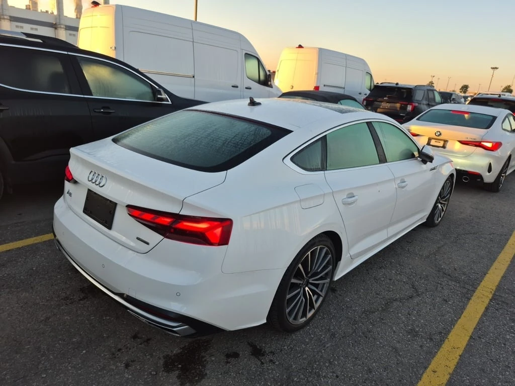 Audi A5 * KOMFORT * CARFAX * БЕЗ ПЪРВОНАЧАЛНА ВНОСКА - изображение 3