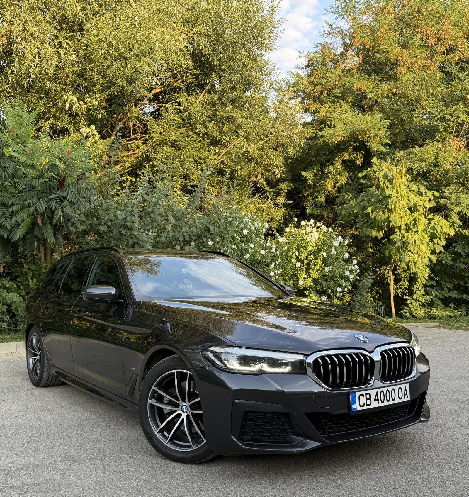 BMW 520 d xDrive Facelift M Packet Mild Hybrid  FULL MAXXS, снимка 3 - Автомобили и джипове - 54965169