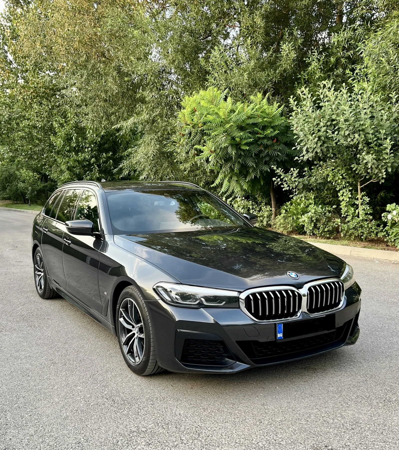 BMW 520 d xDrive Facelift M Packet Mild Hybrid  FULL MAXXS, снимка 2 - Автомобили и джипове - 54965169