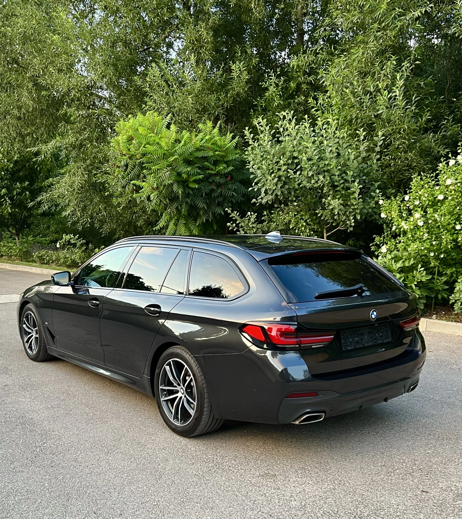 BMW 520 d xDrive Facelift M Packet Mild Hybrid  FULL MAXXS, снимка 6 - Автомобили и джипове - 54965169