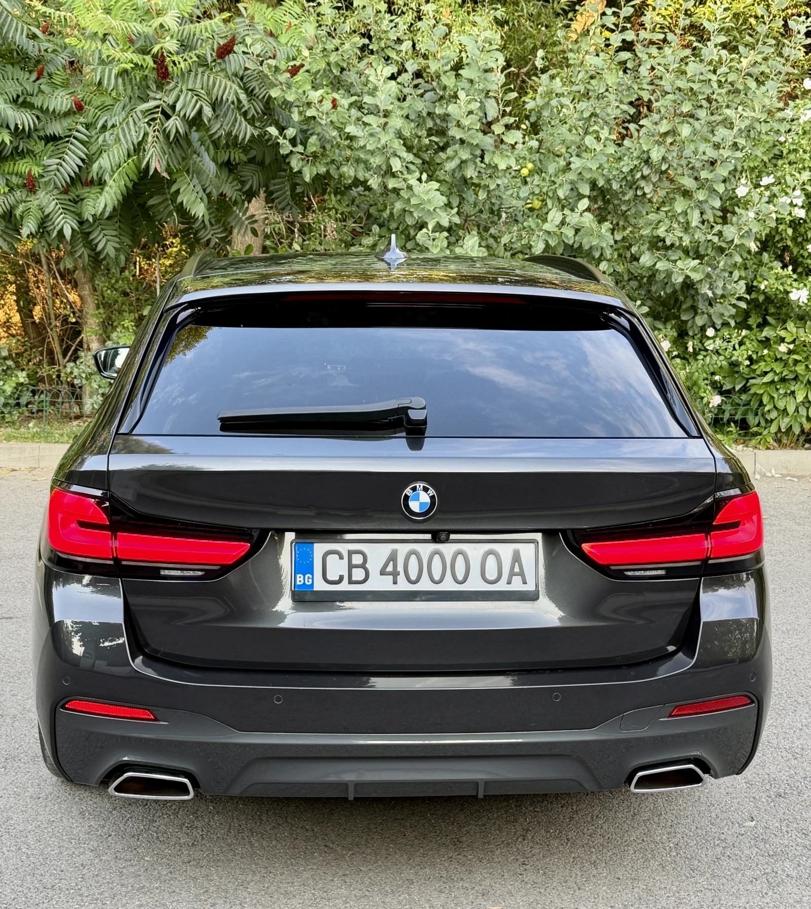 BMW 520 d xDrive Facelift M Packet Mild Hybrid  FULL MAXXS, снимка 8 - Автомобили и джипове - 54965169