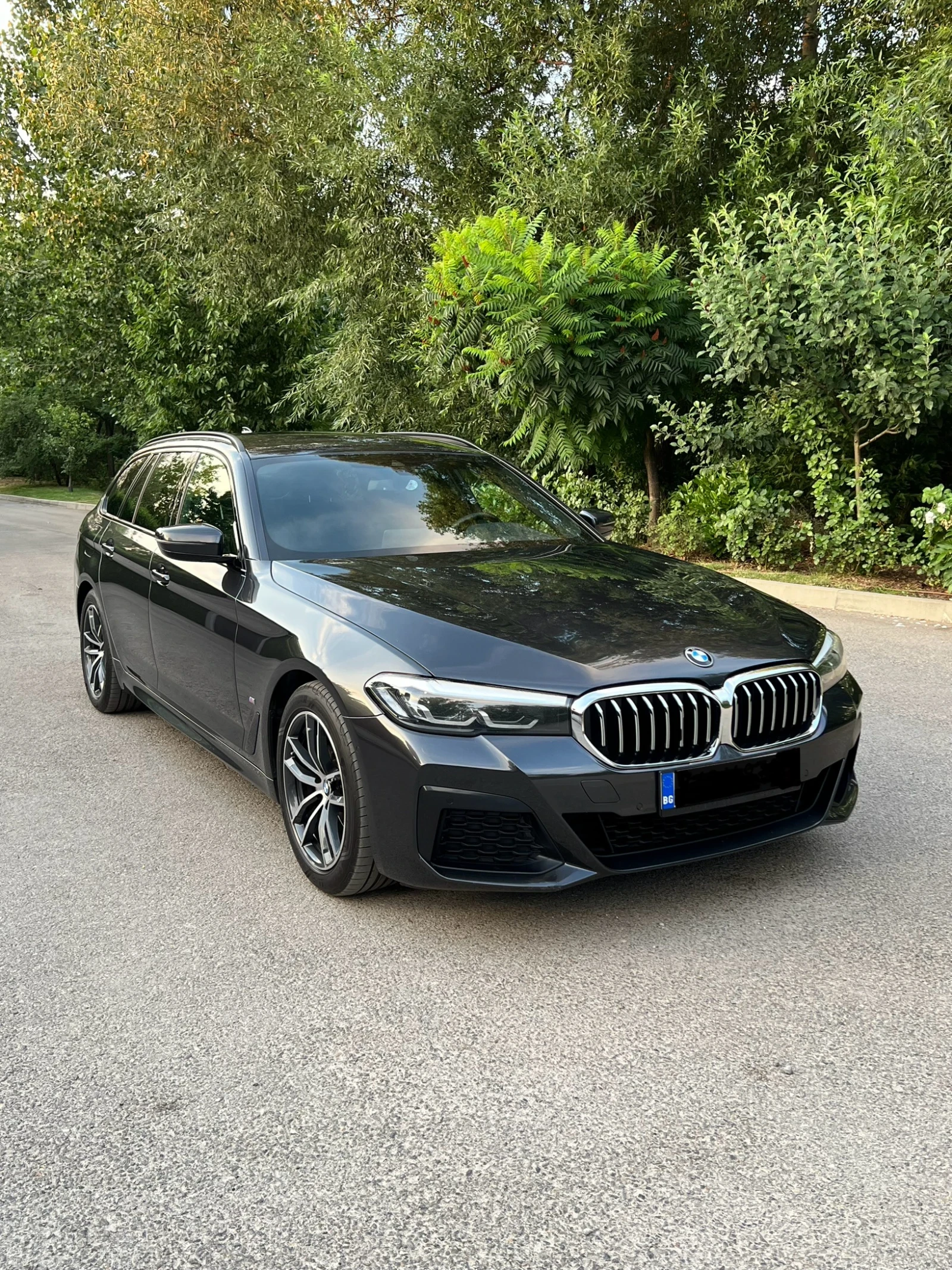 BMW 520 d xDrive Facelift M Packet Mild Hybrid  FULL MAAXS, снимка 5 - Автомобили и джипове - 54965169