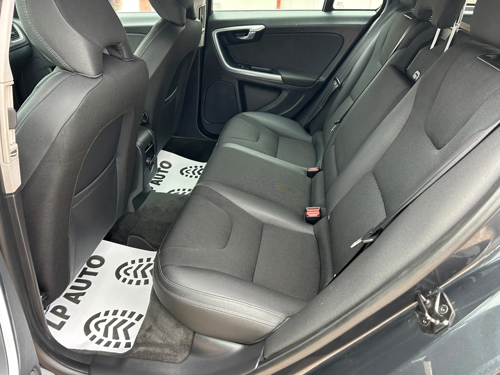 Volvo V60 * 2.4D* D5* AUTOMAT*  - изображение 9