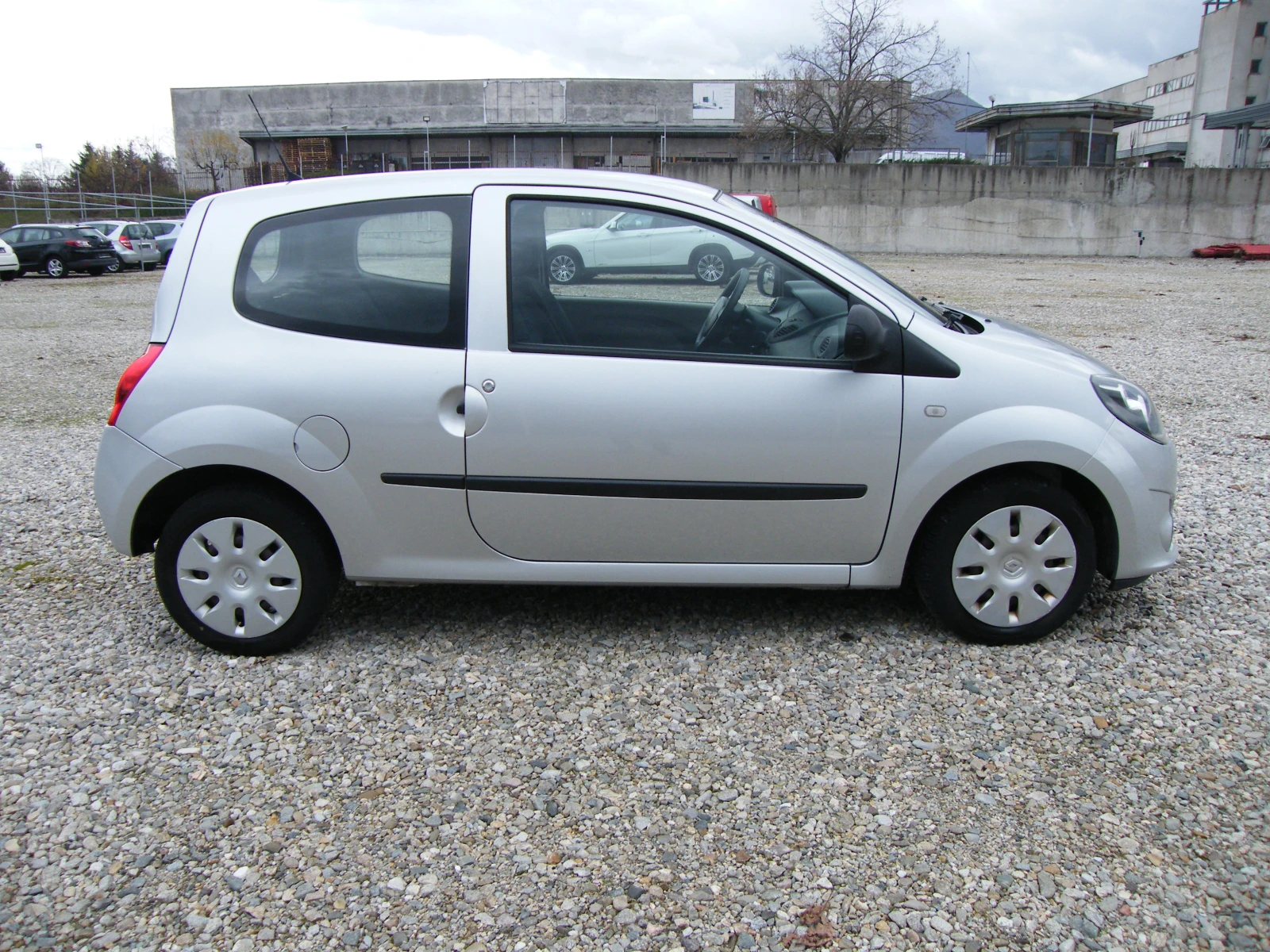 Renault Twingo 1.3 i  - изображение 3