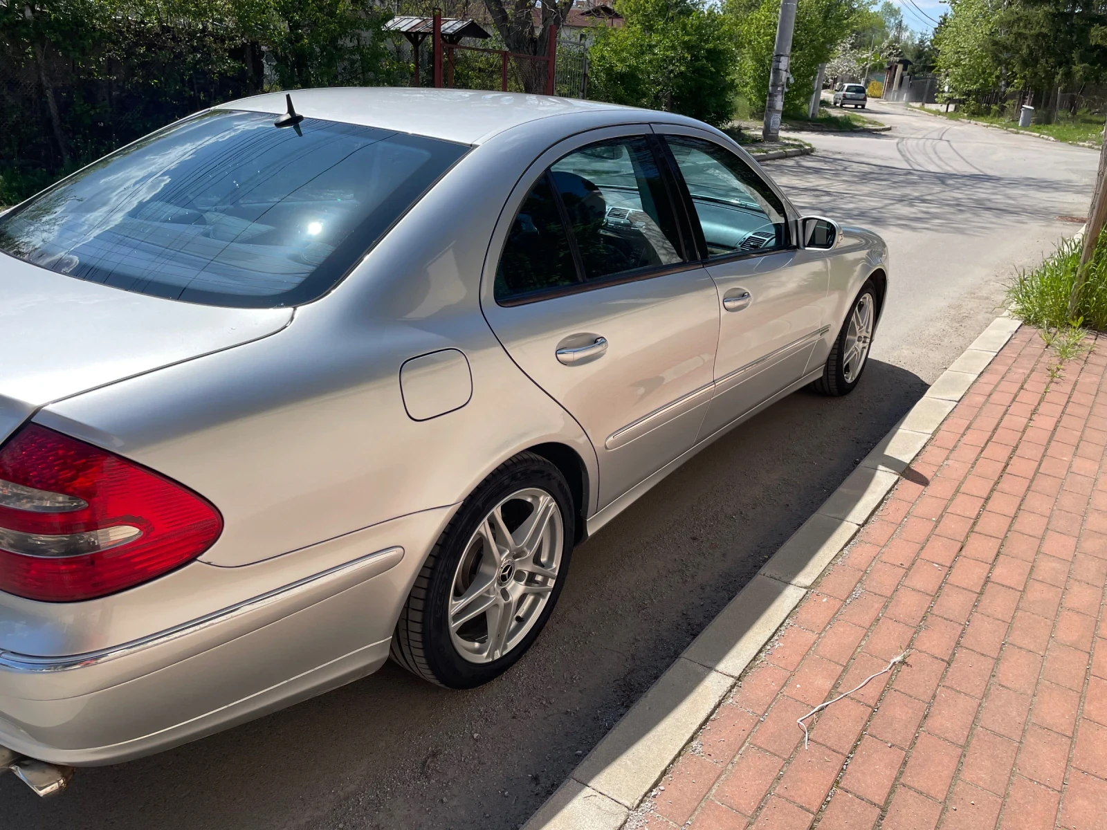 Mercedes-Benz E 320 320 cdi 4matic - изображение 2