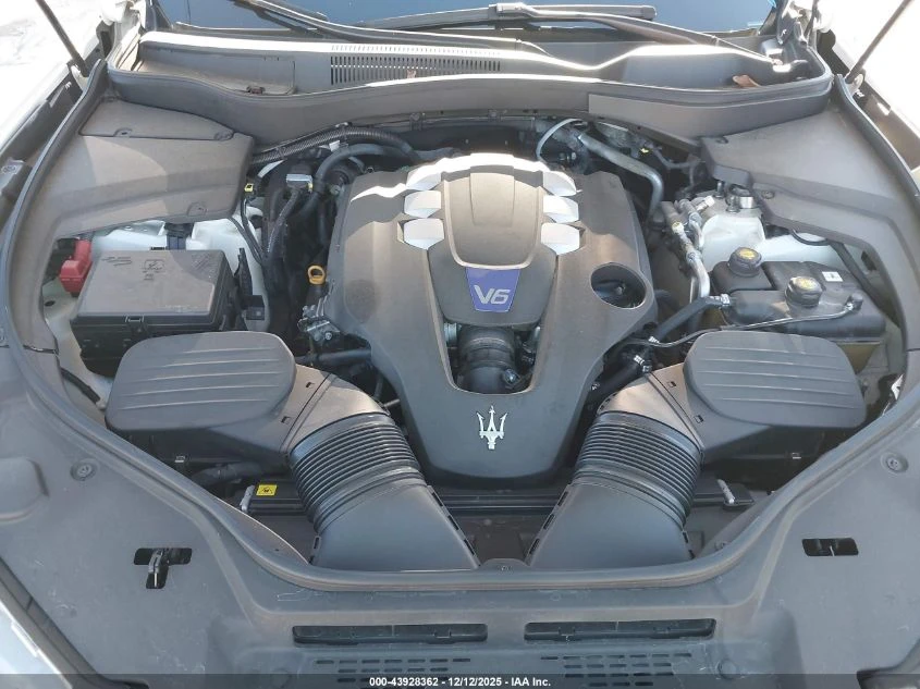 Maserati Gransport 3l Levante S - изображение 10