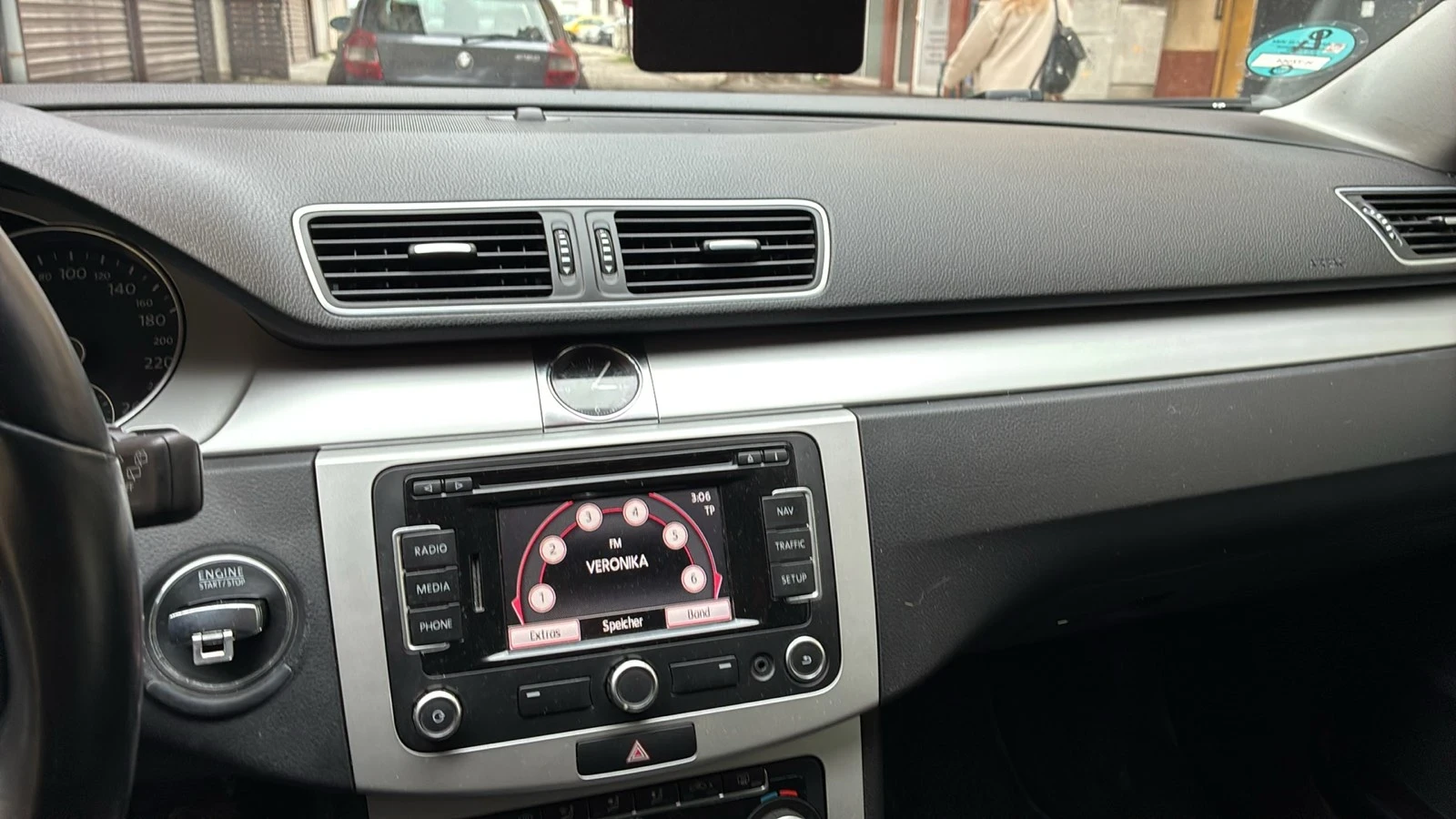 VW Passat 1.6 дизел, снимка 3 - Автомобили и джипове - 53838258