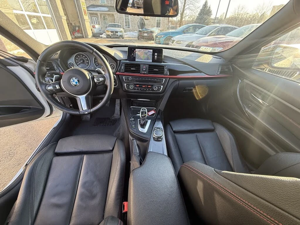BMW 335 I * M-Package* * HeadUp* AвтоКредит* (ЦЕНА ДО БГ), снимка 10 - Автомобили и джипове - 53963947