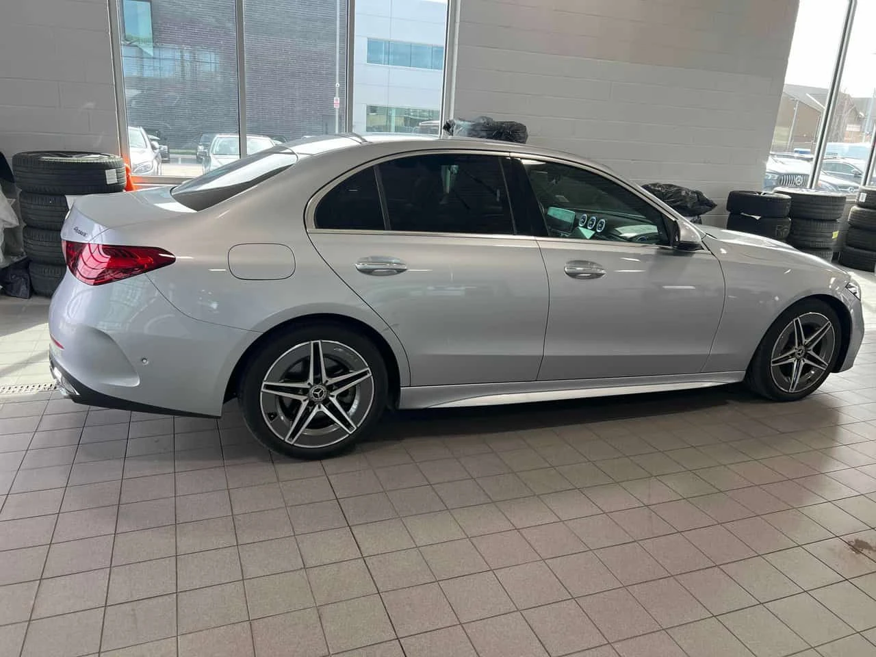 Mercedes-Benz C 300 4МАTIC* DISTRONIC* ШИБИДАХ* АМБИЕНТО* , снимка 3 - Автомобили и джипове - 54345531