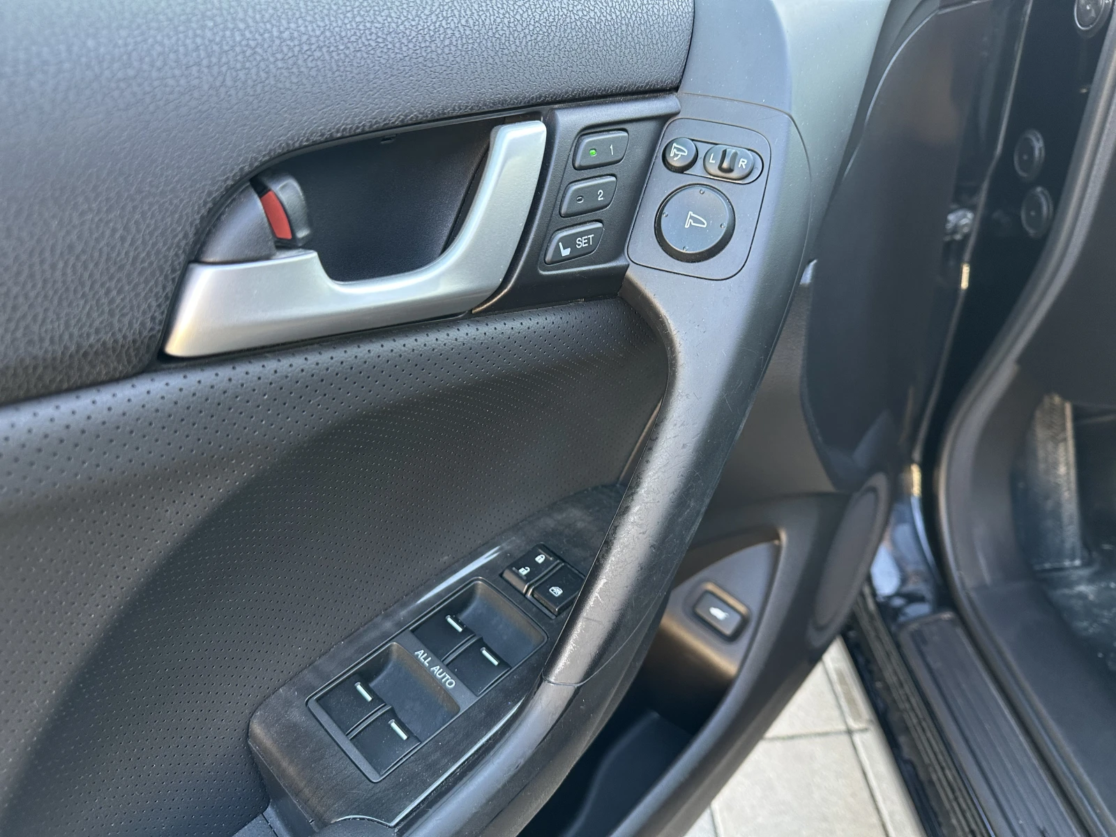 Honda Accord Facelift Executive 2.2 DTEC, снимка 10 - Автомобили и джипове - 54736110