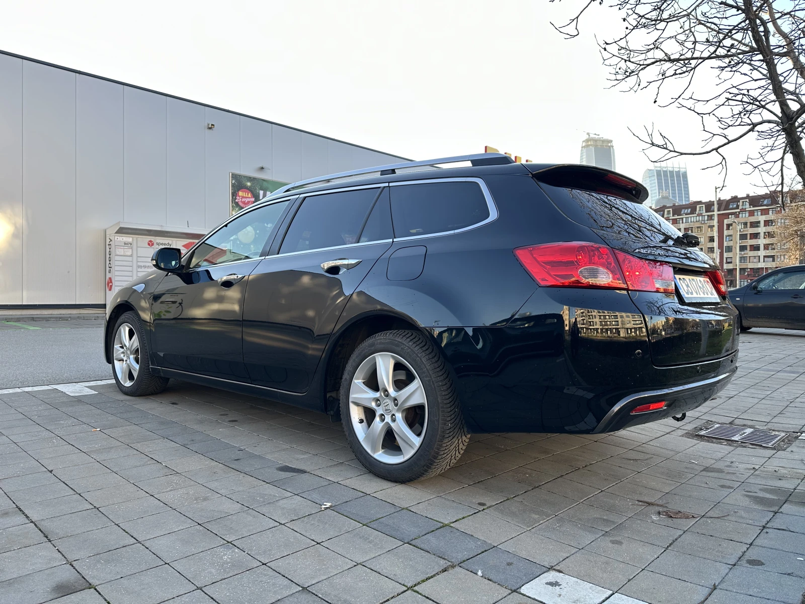 Honda Accord Facelift Executive 2.2 DTEC, снимка 4 - Автомобили и джипове - 54736110
