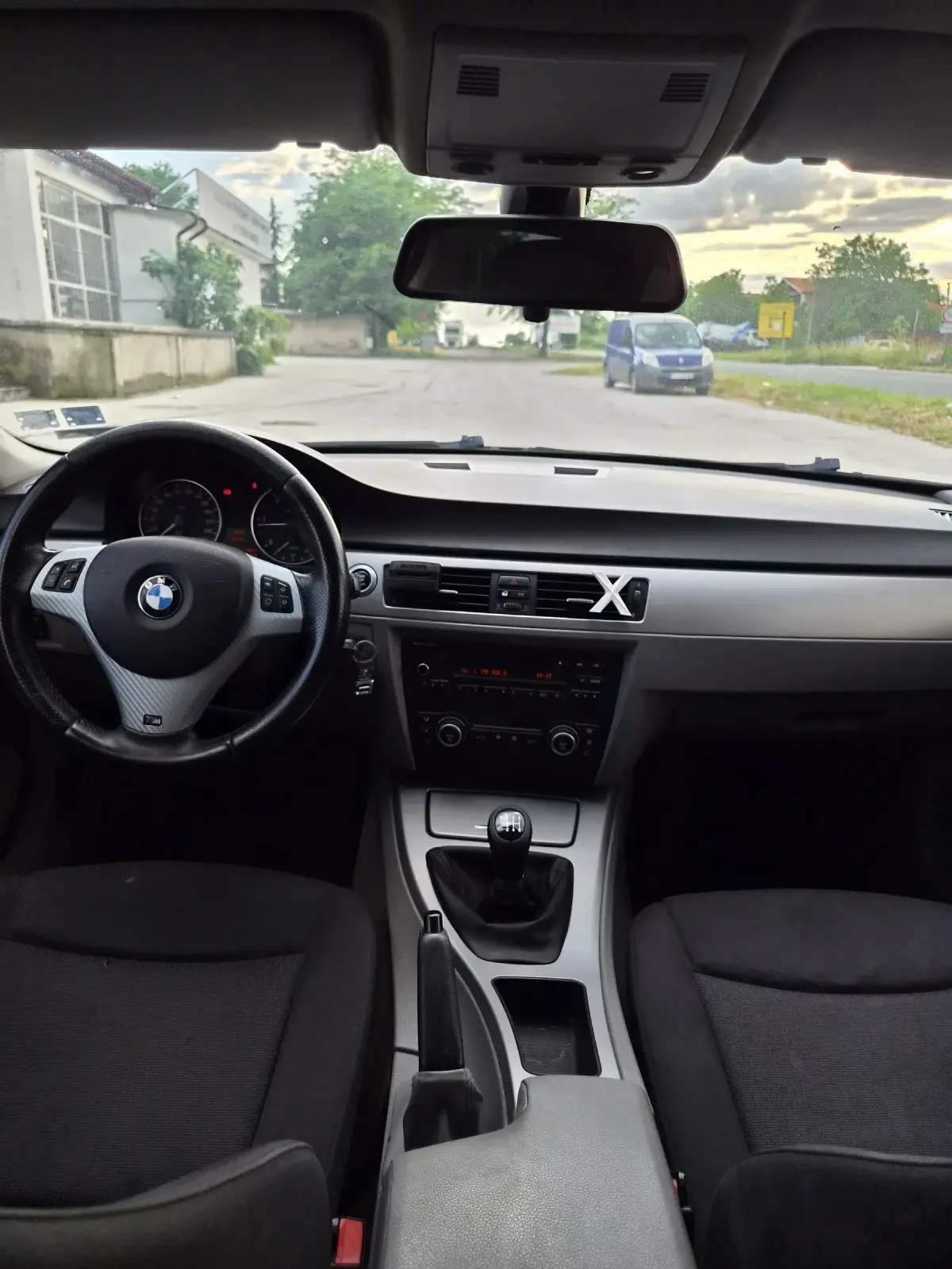 BMW 320, снимка 6 - Автомобили и джипове - 54754435