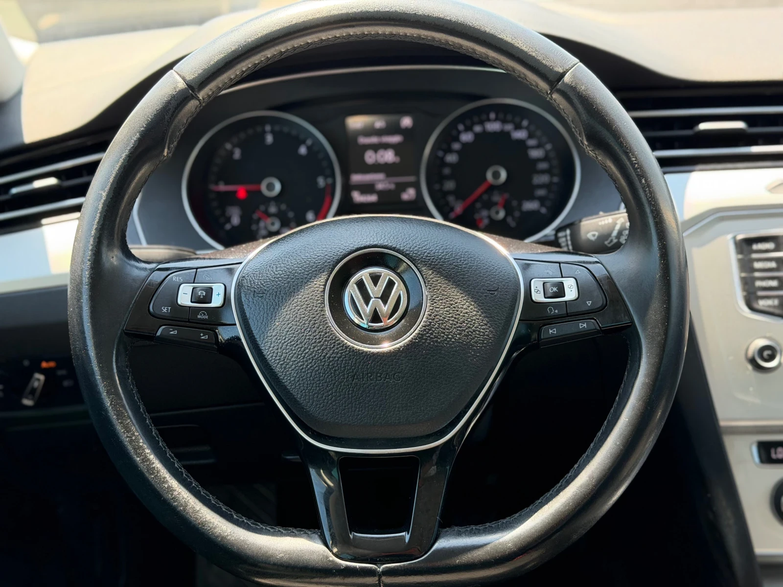 VW Passat 2.0TDI 150, снимка 13 - Автомобили и джипове - 55496732
