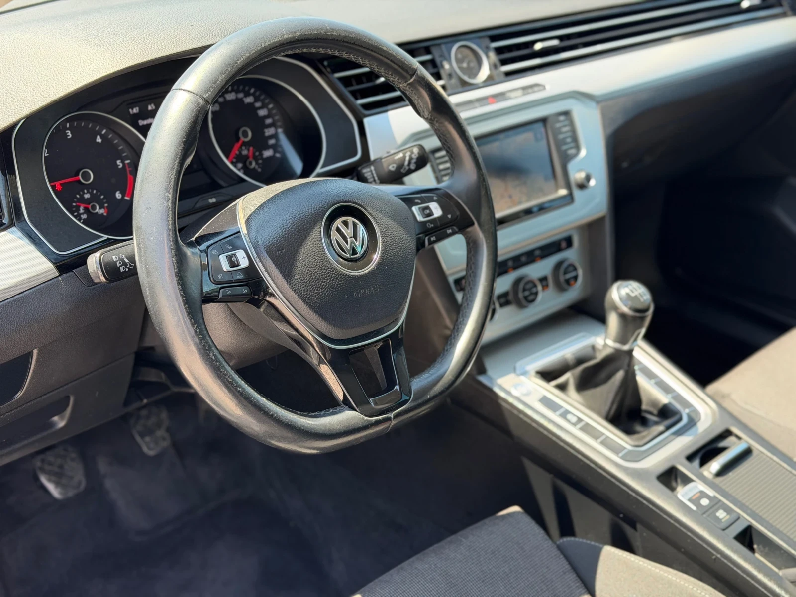 VW Passat 2.0TDI 150, снимка 12 - Автомобили и джипове - 55496732