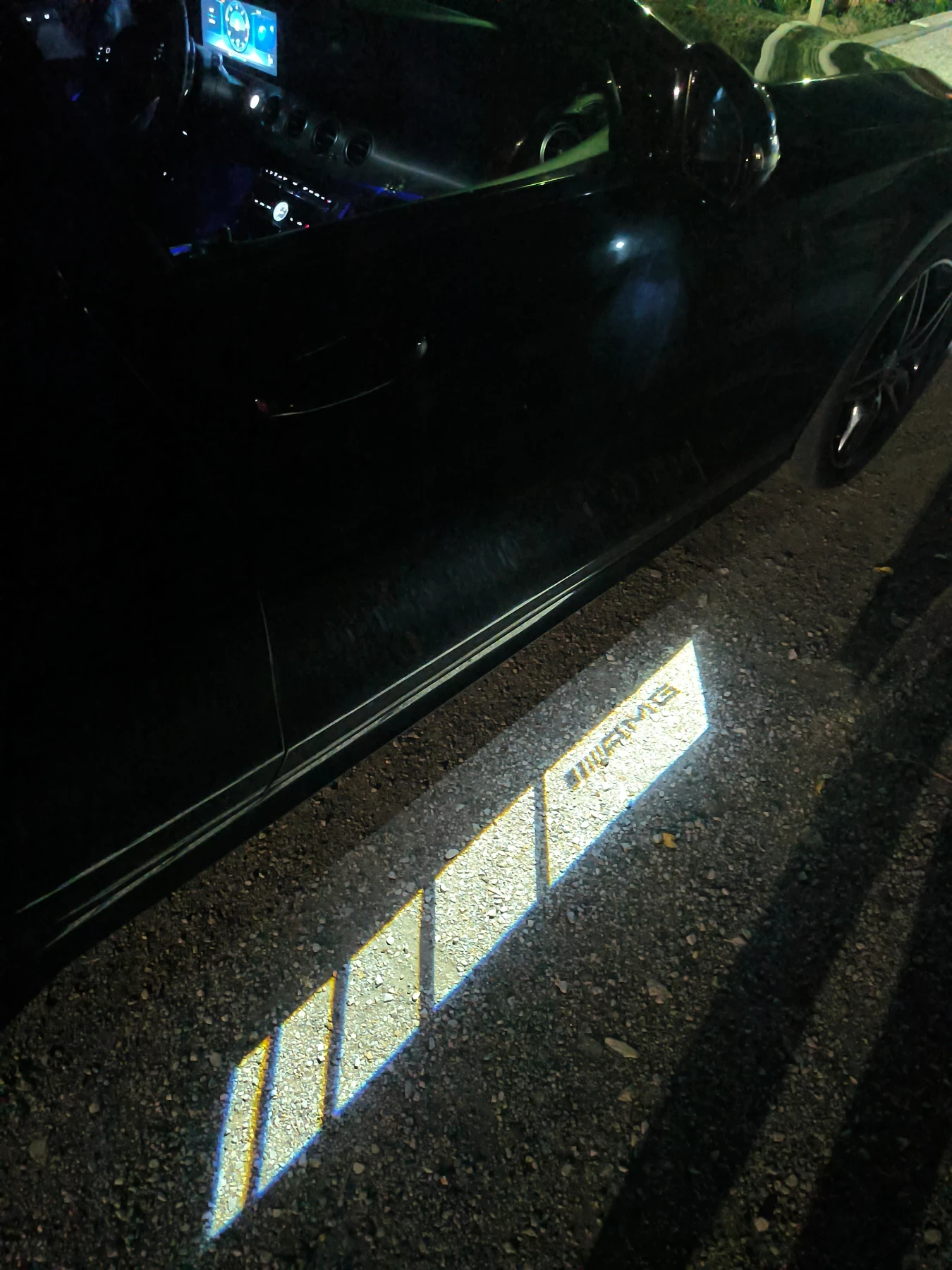 Mercedes-Benz E 220, снимка 12 - Автомобили и джипове - 56048550
