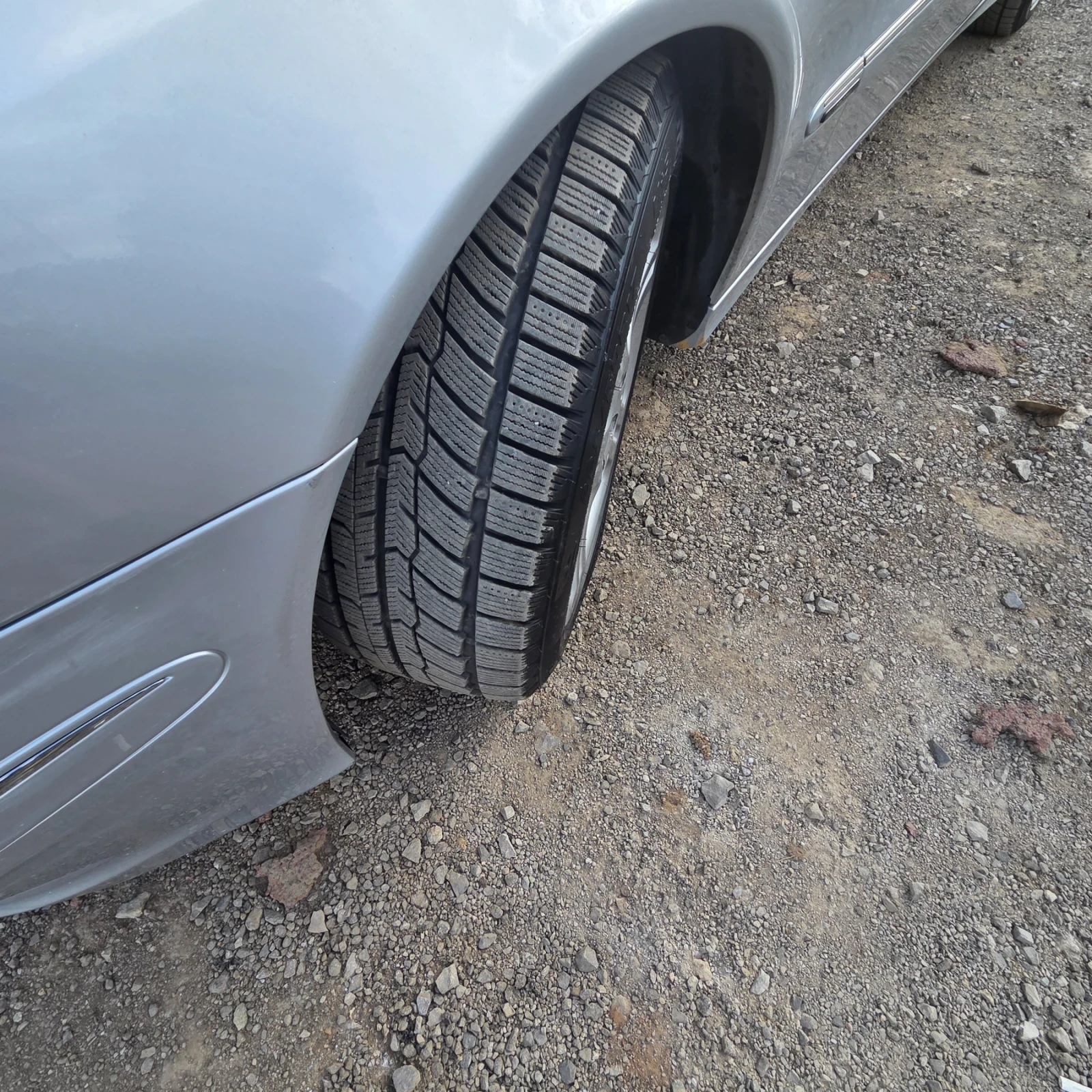 Mercedes-Benz E 320, снимка 4 - Автомобили и джипове - 56121046