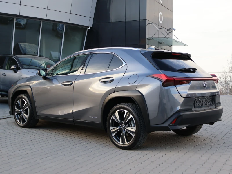 Lexus UX 250h КОЖЕН САЛОН/ПОДГРЕВ/LED+ BIXEN/КАМЕРА/ЕЛ.БАГАЖНИК/, снимка 4 - Автомобили и джипове - 49503545