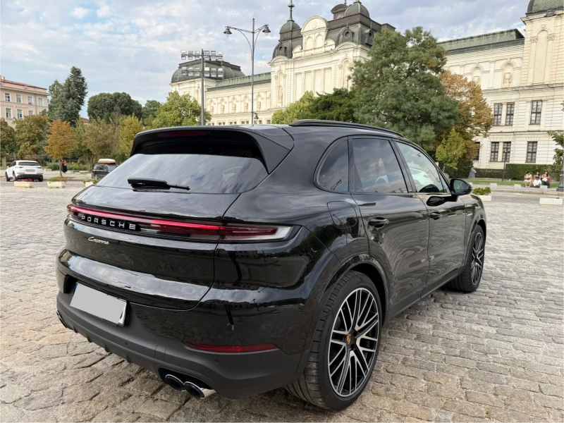 Porsche Cayenne E-Hybrid , снимка 5 - Автомобили и джипове - 51495721