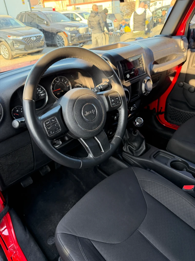 Jeep Wrangler 3.6 V6 Ръчка/Къса база, снимка 16 - Автомобили и джипове - 52857081