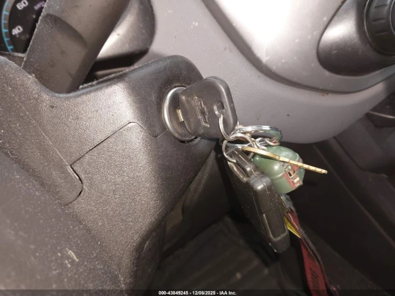 Chevrolet Colorado 3.6L V-6 DI, DOHC, VVT, 308HP 4X2 Drive, снимка 3 - Автомобили и джипове - 52914107