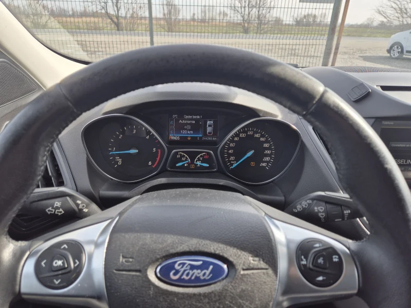 Ford Kuga, снимка 9 - Автомобили и джипове - 53388507