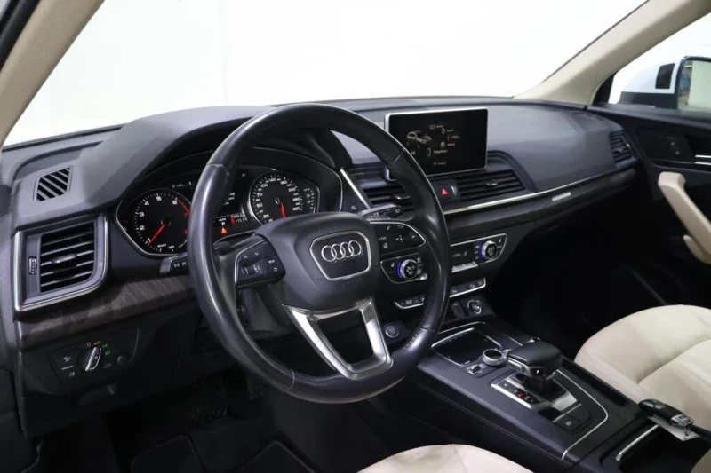 Audi Q5 Progressiv * CARFAX * АвтоКредит* (ЦЕНА ДО БГ), снимка 10 - Автомобили и джипове - 53447455