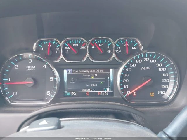 Chevrolet Suburban LT - изображение 8