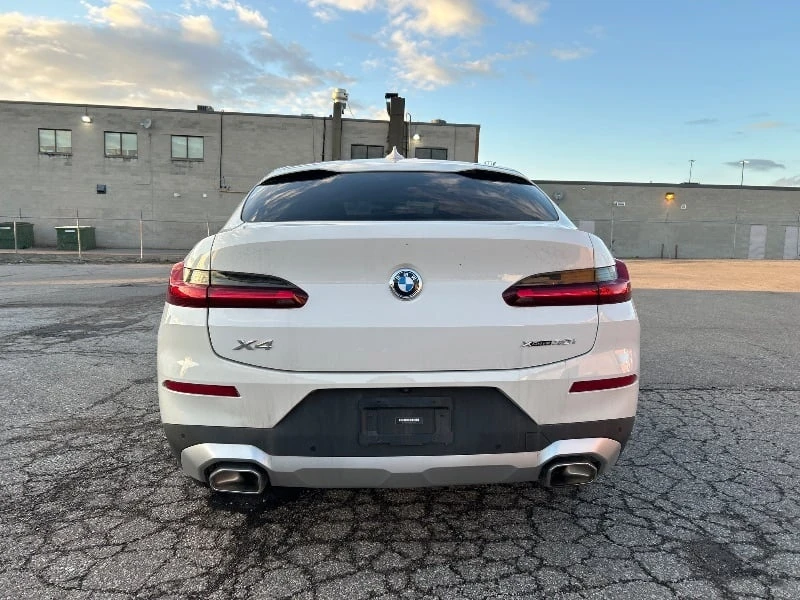 BMW X4 xDrive30i / LED / DISTRONIC / PANO / NAVI / - изображение 4