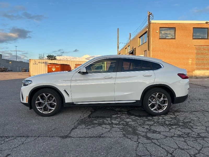 BMW X4 xDrive30i / LED / DISTRONIC / PANO / NAVI / - изображение 2