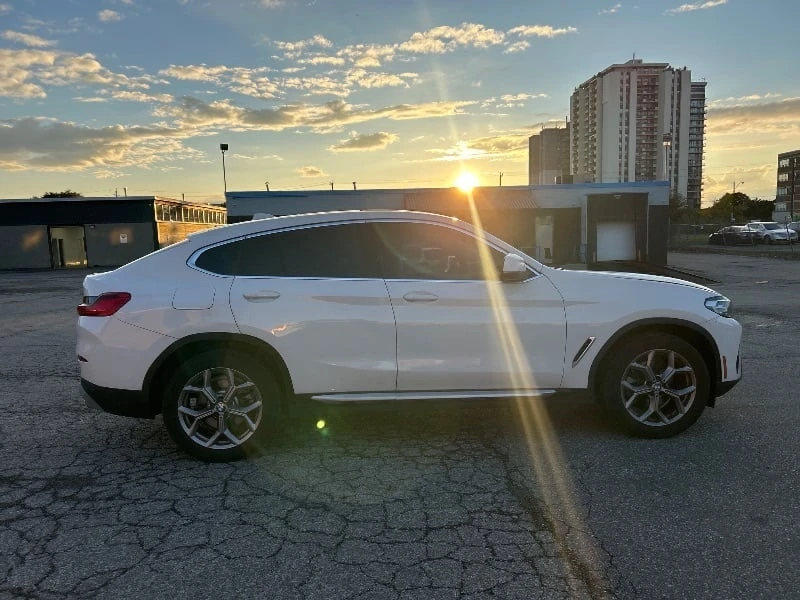 BMW X4 xDrive30i / LED / DISTRONIC / PANO / NAVI / - изображение 3