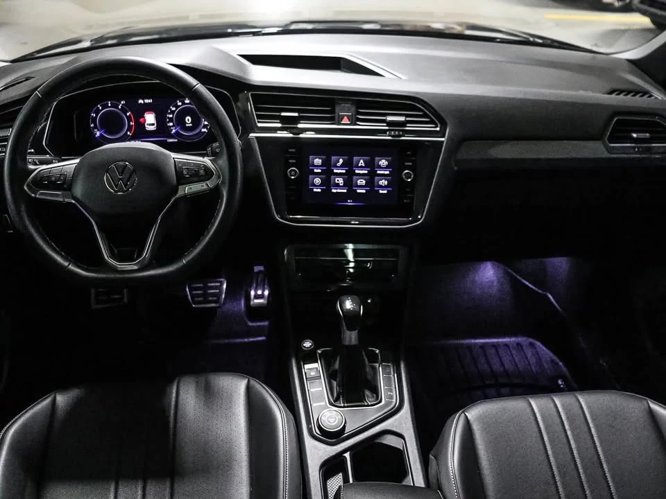 VW Tiguan R-LINE BLACK EDITION * * CARFAX * * АВТОКРЕДИТ * * - изображение 9