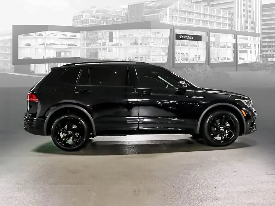 VW Tiguan R-LINE BLACK EDITION * * CARFAX * * АВТОКРЕДИТ * * - изображение 3