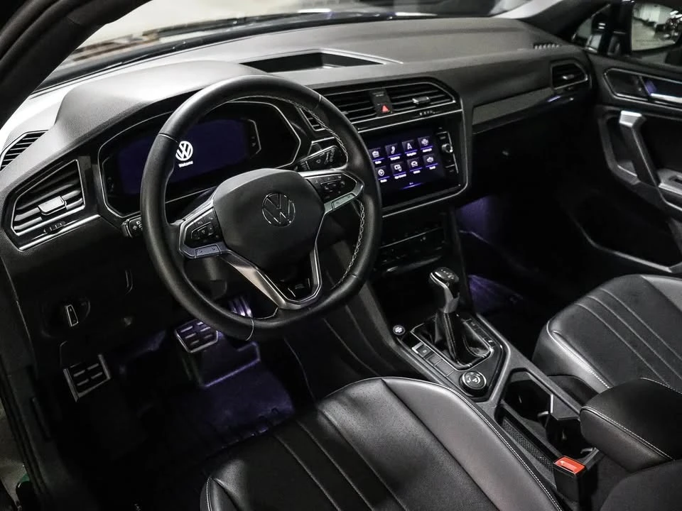 VW Tiguan R-LINE BLACK EDITION * * CARFAX * * АВТОКРЕДИТ * * - изображение 8