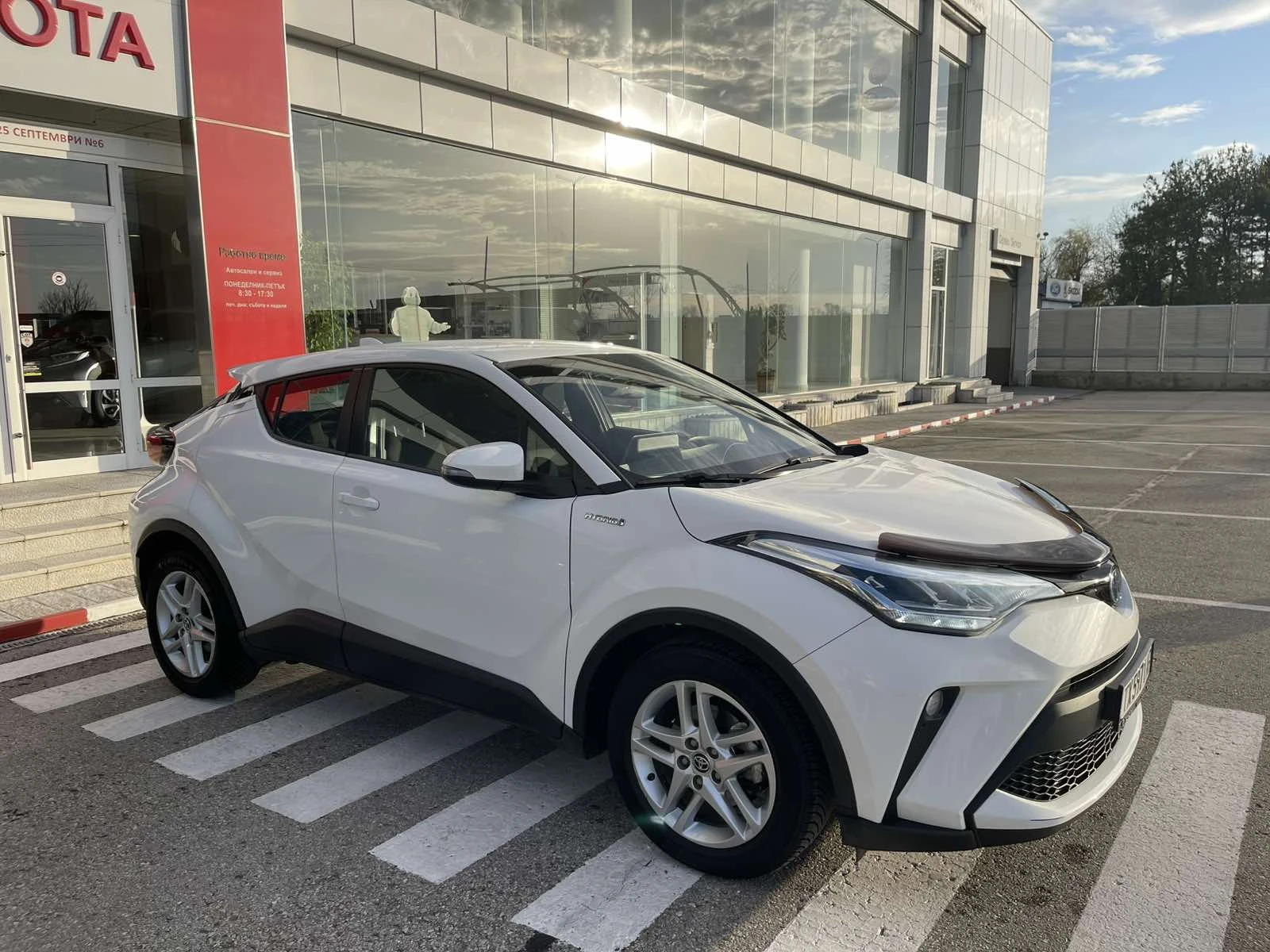 Toyota C-HR 1.8 Center - изображение 2