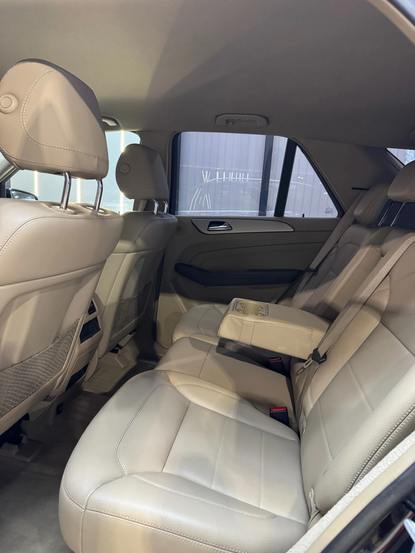 Mercedes-Benz ML 350 d BLUETEC 4 MATIC * AMG *  - изображение 5