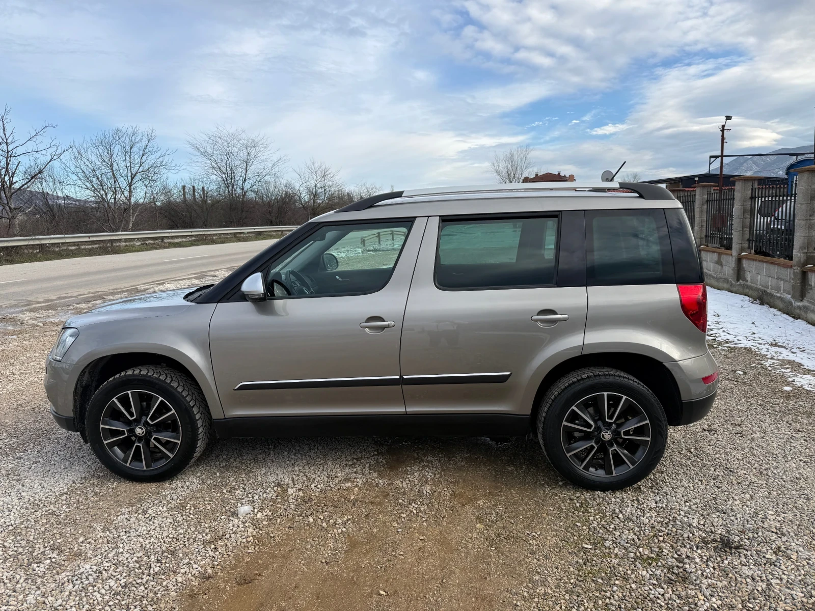 Skoda Yeti 2.0 TDI 4x4 ���� 6 | Mobile.bg � ����������� 9