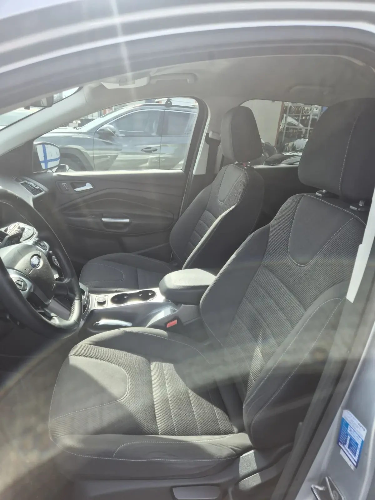 Ford Kuga  - изображение 10