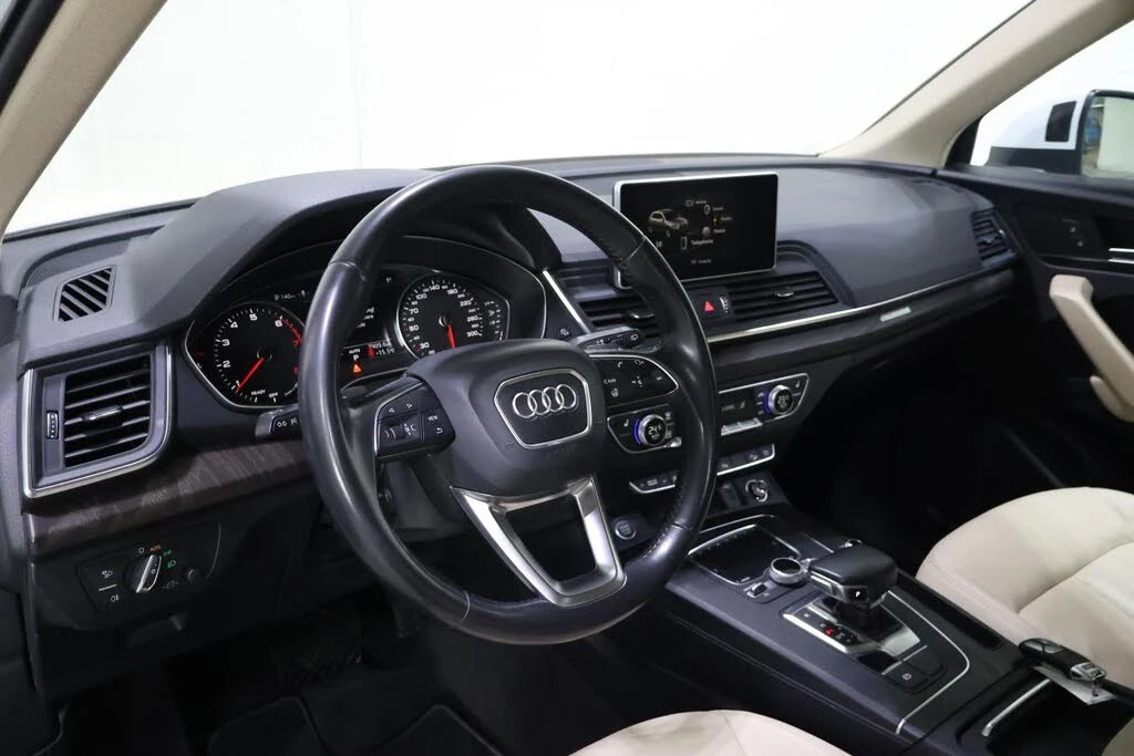 Audi Q5 Progressiv * CARFAX * АвтоКредит* (ЦЕНА ДО БГ) - изображение 10