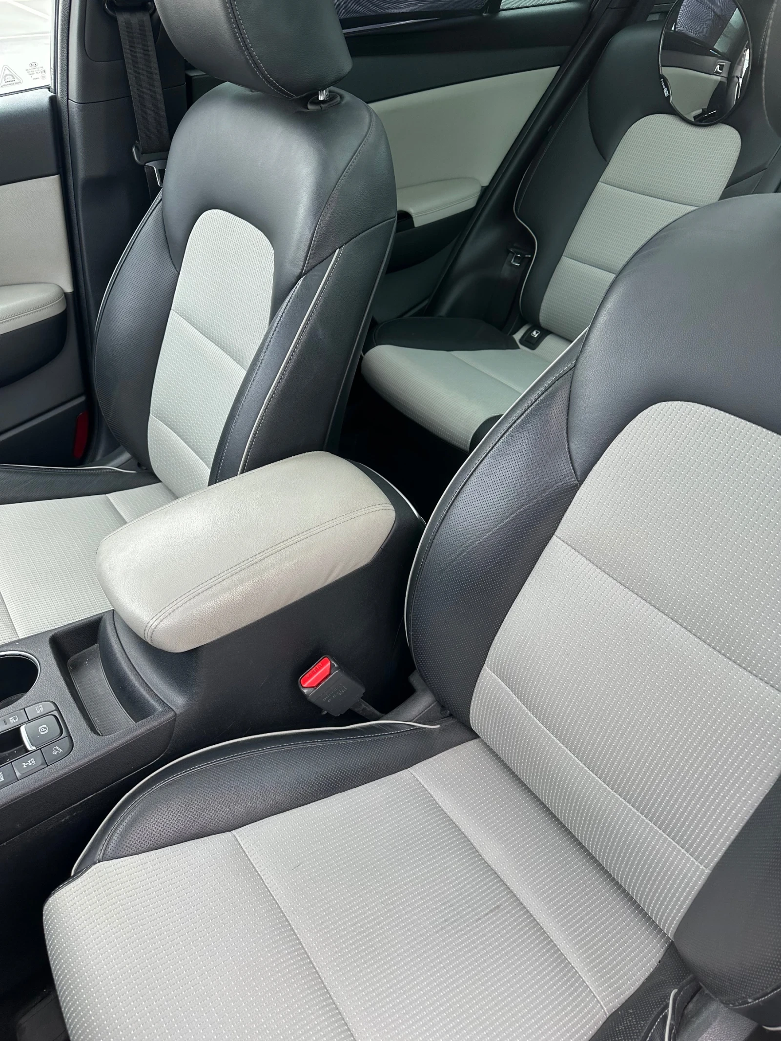 Kia Sportage Kia Sportage 4X4 GT LINE, снимка 13 - Автомобили и джипове - 53579650