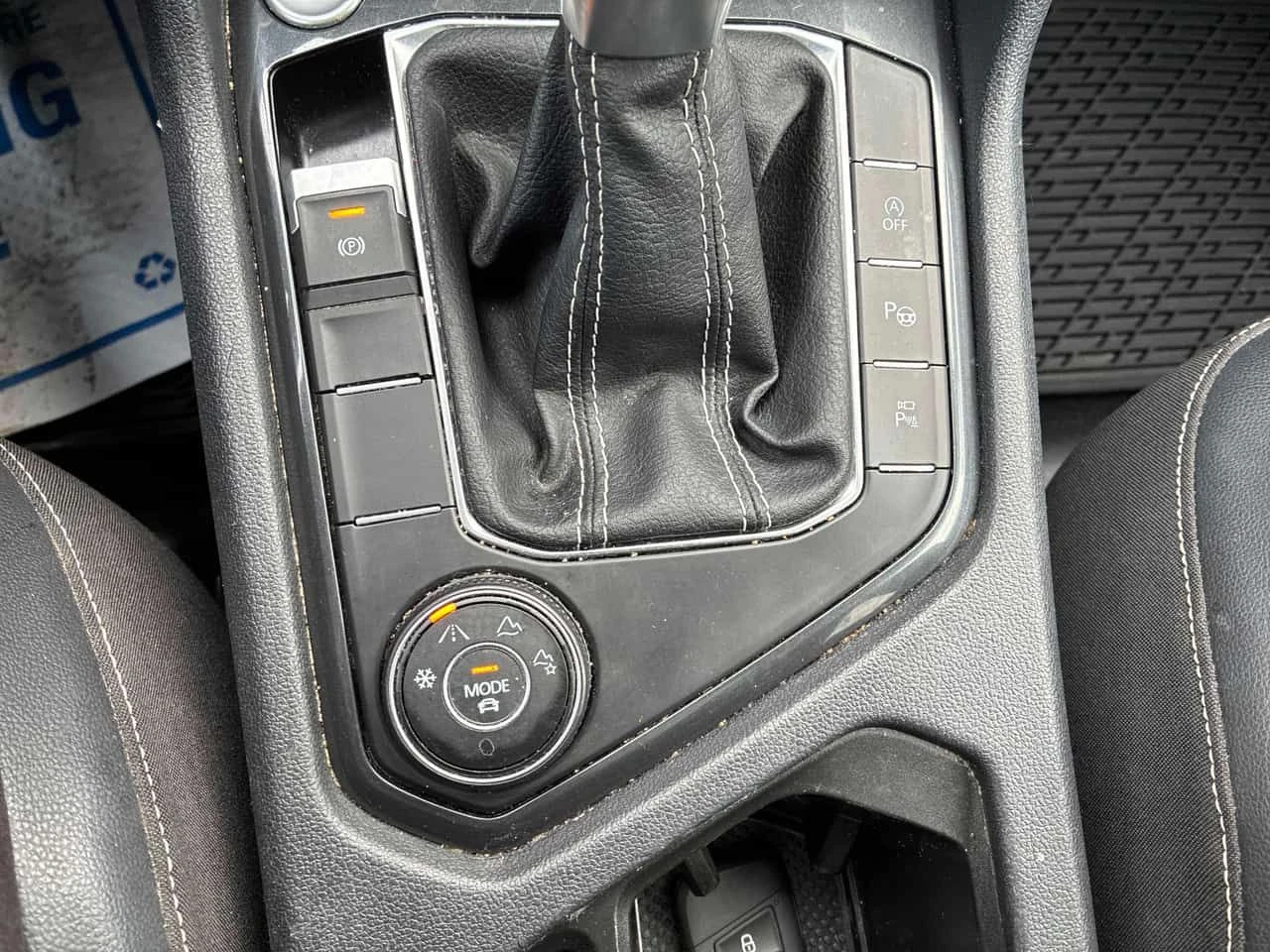 VW Tiguan HIGHLINE R LINE /Кожа/Нави/Подгрев/Панорама/Памет - изображение 10