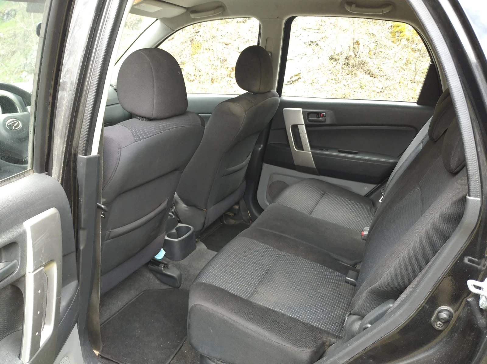 Daihatsu Terios 1.5 i 4x4, снимка 14 - Автомобили и джипове - 54195189